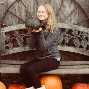 Meet your Posher, Jaylee